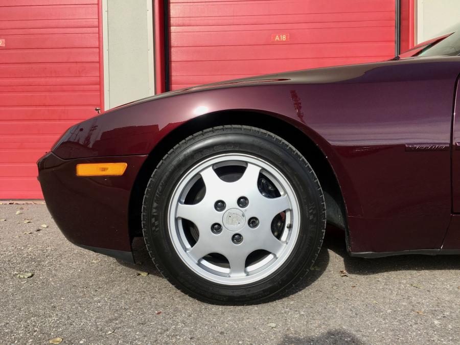 Колеса Porsche 944 S2 Red Pearl 1990 года  (фото 21 из 86)
